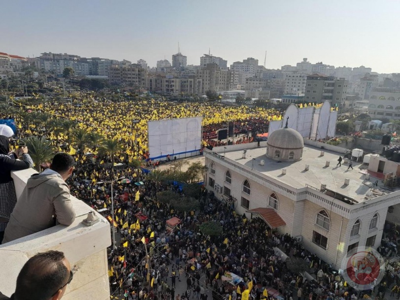 مئات الآلاف يحيون الذكرى الـ 58 لانطلاقة حركة فتح بغزة