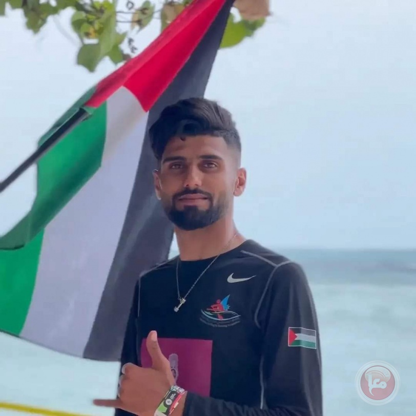 لاعب فلسطيني يحصد المركز الثاني بالجولة الأولى في بطولة ركوب الأمواج في المالديف