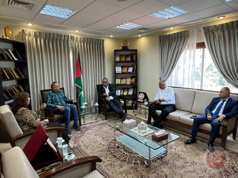 "فلسطين الخير" تجتمع مع مستشار رئيس الوزراء لشؤون الصناديق العربية والإسلامية