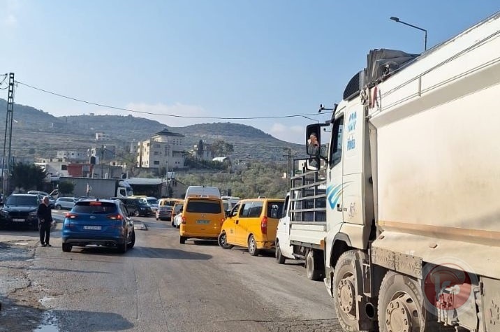 صور- إجراءات مشددة للاحتلال على الحواجز في محيط مدينة نابلس