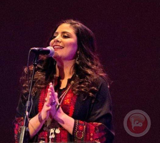 فيديو- سناء موسى اول فنانة فلسطينية تُمنح لقب سفيرة الفنانيين الشباب العرب2021