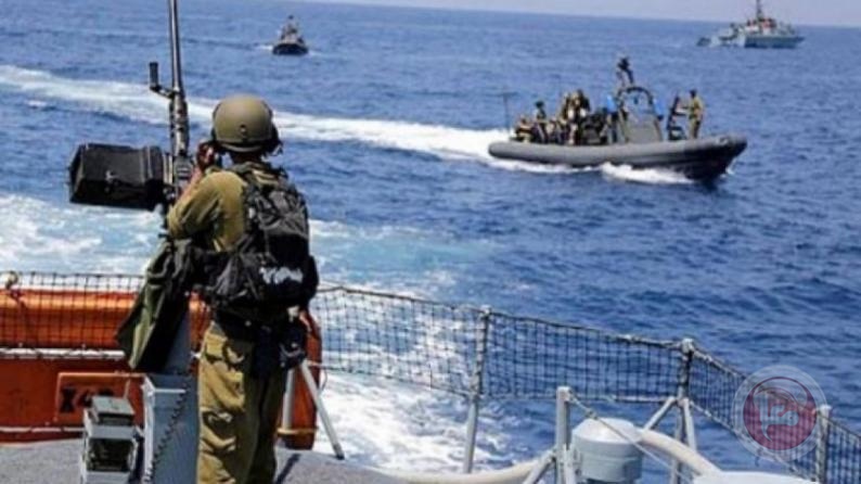 بحرية الاحتلال تعتقل اثنين من الصيادين ببحر غزة
