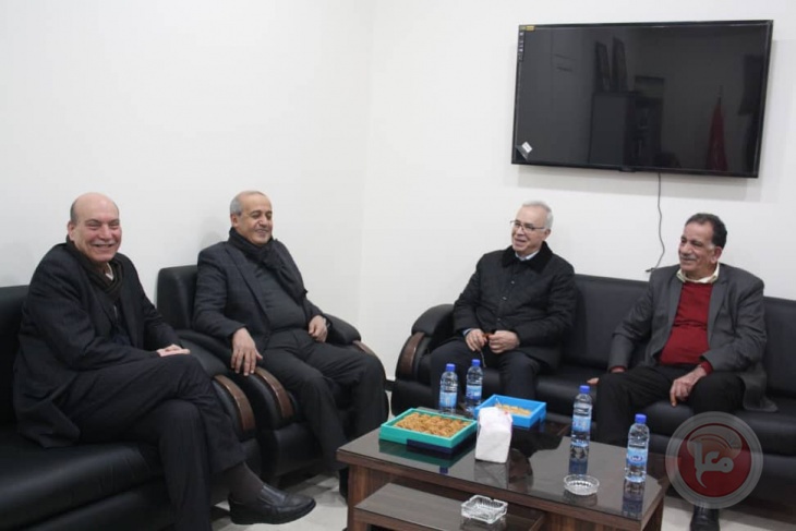 نائب الأمين العام للجبهة الشعبيّة يستقبل السفير الفلسطيني في سوريا سمير الرفاعى