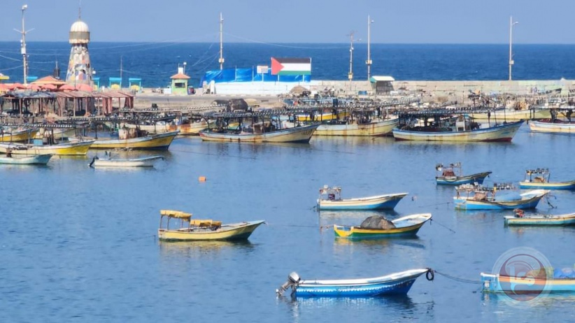 الشرطة البحرية بغزة تُنقذ 6 مواطنين وتنتشل جثمان غريق 