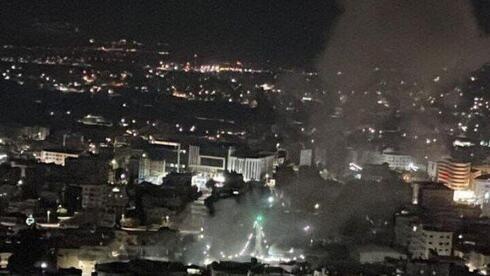 The occupation forces besiege a house in Jenin and fire an "Energa" shell at it