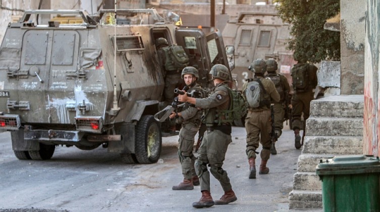 Confrontations with the occupation in Umm Safa, northwest of Ramallah