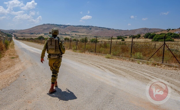 The occupation army transports forces to the border with Lebanon