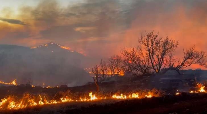 استمرار حرائق غابات تكساس وإخلاء بعض المناطق