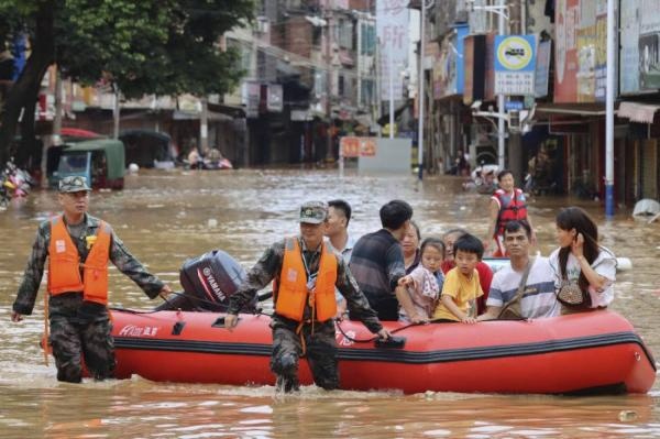 11 مفقودا وإجلاء عشرات الآلاف في الصين جراء الأمطار والفيضانات