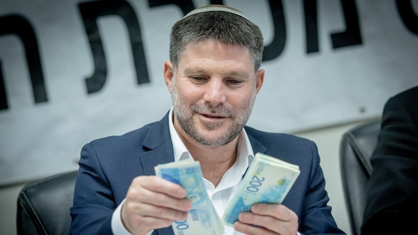 Haaretz: Smotrich will withdraw from the decision to freeze Palestinian Authority funds