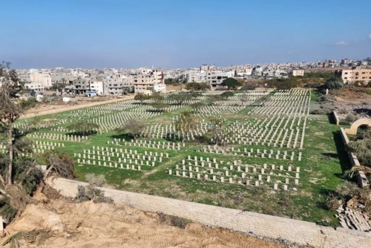 "Middle East Eye": Israel destroyed all Gaza cemeteries except the British ones