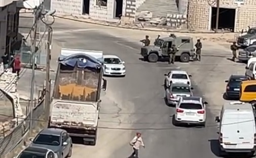 Suspected of shooting at the occupation army south of Hebron