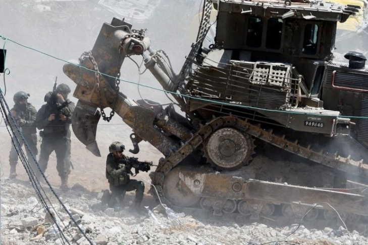 مصادر إسرائيلية: قوة عسكرية حوصرت بغزة وجرى إنقاذها