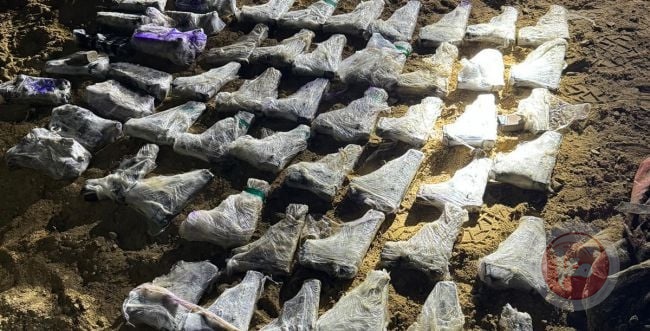 Israel announces foiling a massive smuggling operation of dozens of weapons