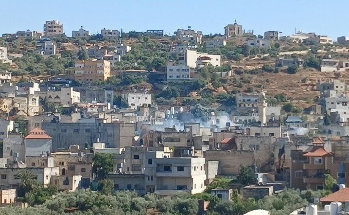 Two injured by occupation bullets in Qusra, south of Nablus