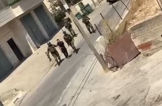 Occupation forces arrest a child from the town of Tuqu