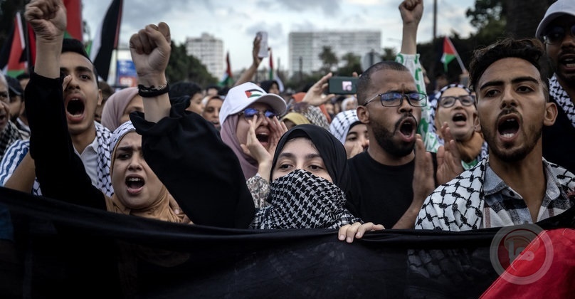 المغرب: عشرات الآلاف يحتجون ضد التطبيع ومطالبين بوقف الحرب