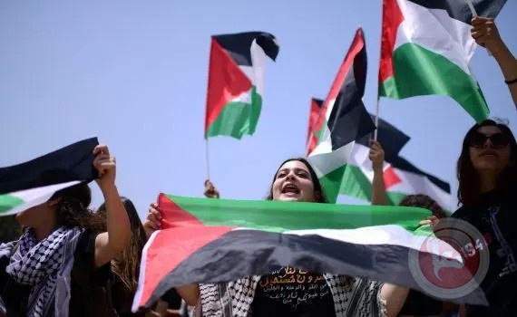 الكنيست يناقش قانون منع رفع الأعلام الفلسطينية