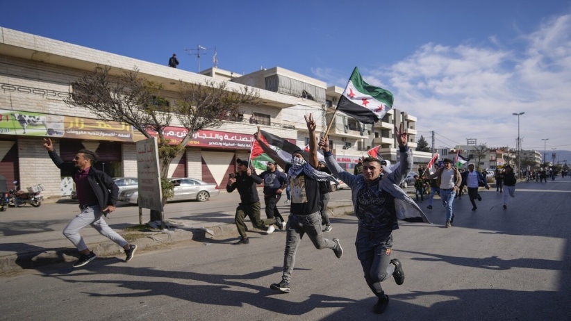 السفارة السورية في الأردن تمنح السوريين تذكرة عودة مجانية إلى الوطن