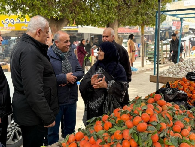 جنين: اللواء هب الريح يتفقد الأسواق ويطّلع على الأوضاع الاقتصادية والحركة التجارية