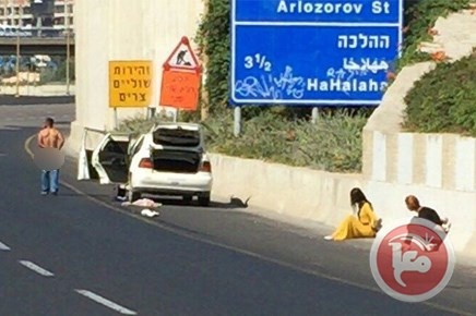 فيديو وصور- شرطة اسرائيل تعرّي فلسطينيا وسط تل ابيب