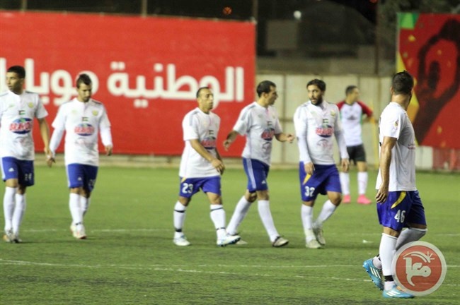 احمد ابو ناهية ضمن قائمة المرشحين لجائزة افضل لاعب 2015