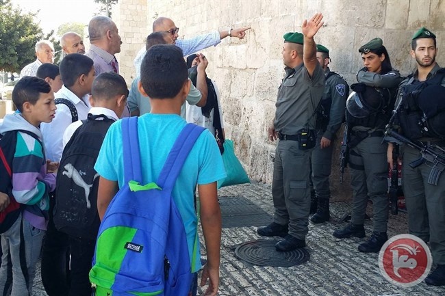 صور- استنفار وإغلاق محلات وطرق وتوقيف مواطنين في القدس