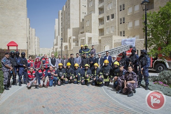 الدفاع المدني يخرج الدفعة الأولى من متطوعي سكان روابي