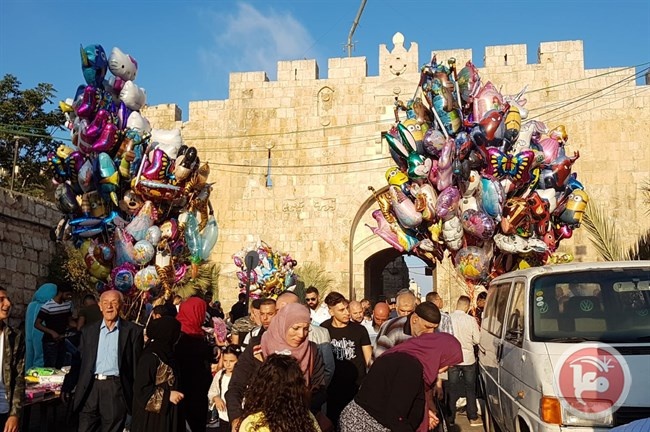 100 الف ادوا صلاة العيد في المسجد الاقصى