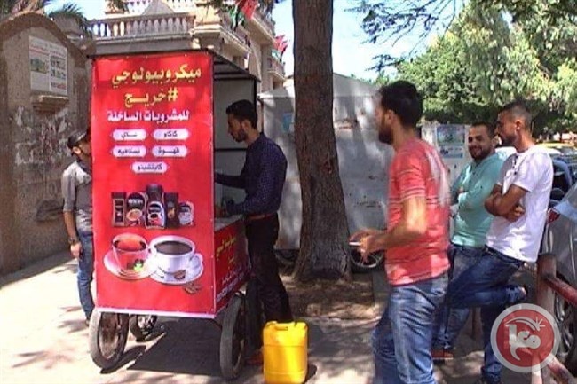 &quot;ميكروبيولوجي&quot; بسطة على قارعة الطريق