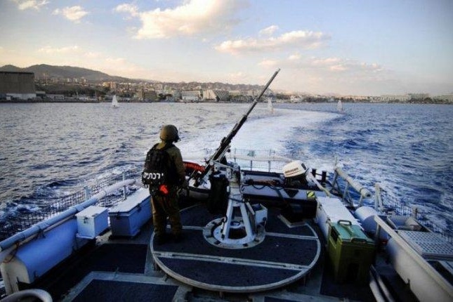 بحرية الاحتلال تعتقل صيادين اثنين في بحر بيت لاهيا