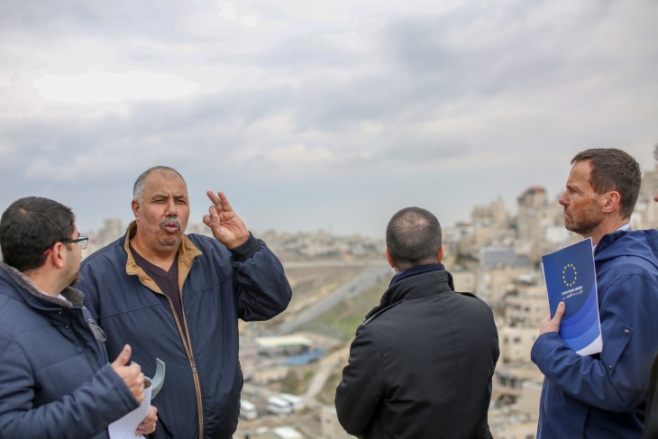 رؤساء بعثات دول الاتحاد الاوروبي يزورون العيساوية